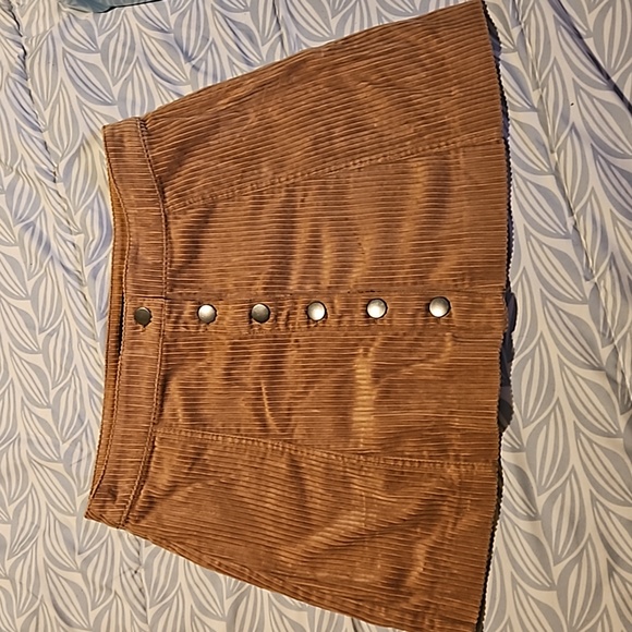 Zara corduroy skirt - Picture 1 of 4